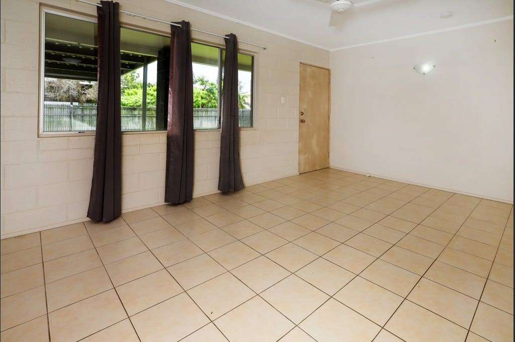 33 MERRYL ST, RASMUSSEN QLD 4815, 0房, 0浴, House