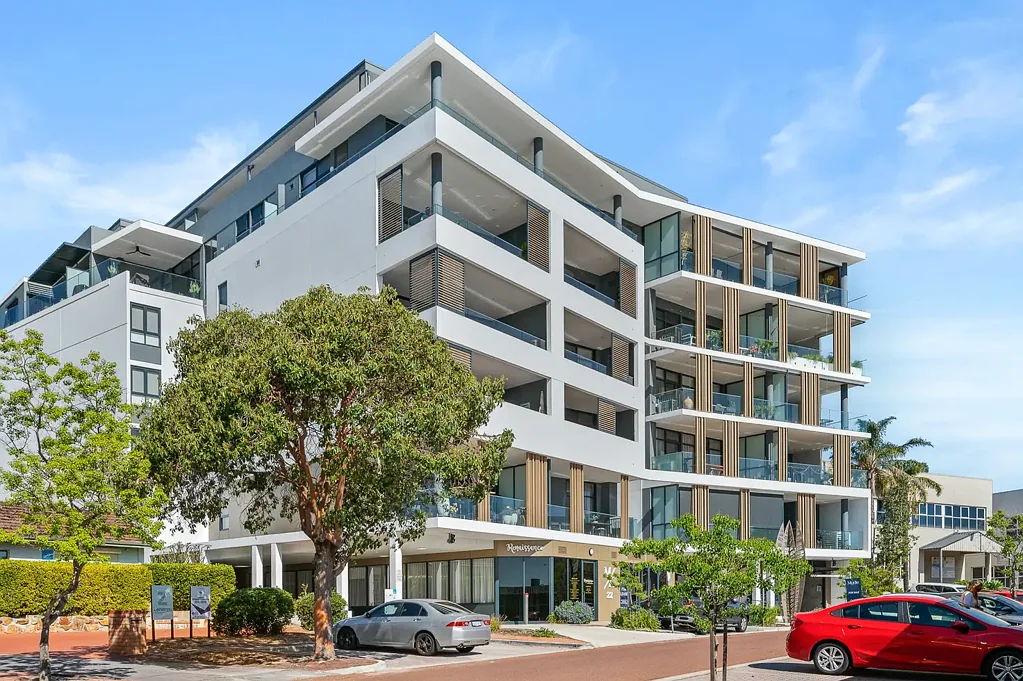 Ardross 3 Bedroom LUXURY PENTHOUSE WITH PANORAMIC RIVER VIEWS & PRIVATE ENTERTAINERS’ TERRACE