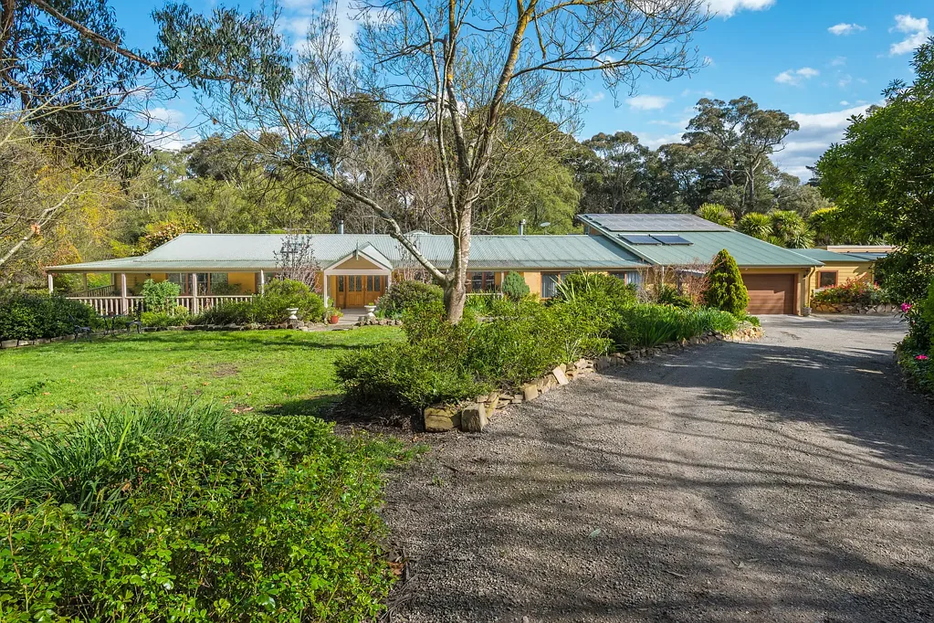 Macedon 5ਬੈੱਡਰੂਮ Attention Country House Hunters!