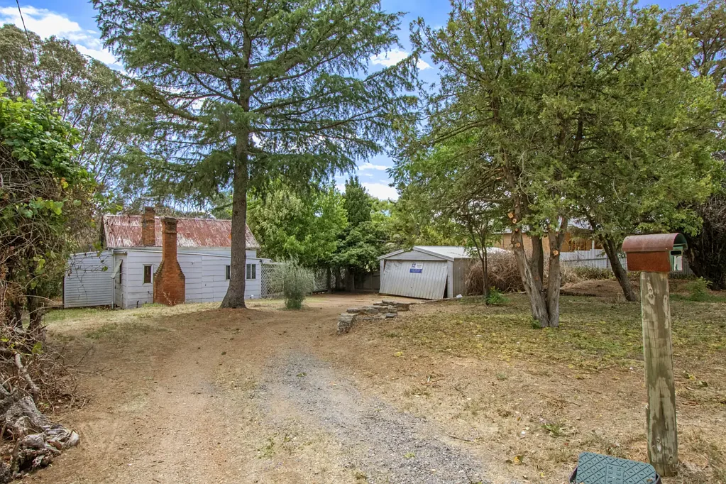 20 Camden Street, Binalong, NSW 2584