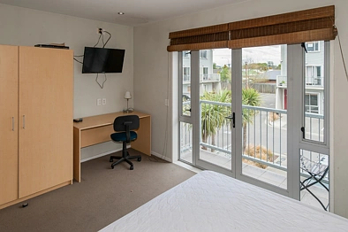 1 bedroom with ensuite and shared facilities – options available $230 - $250 per week