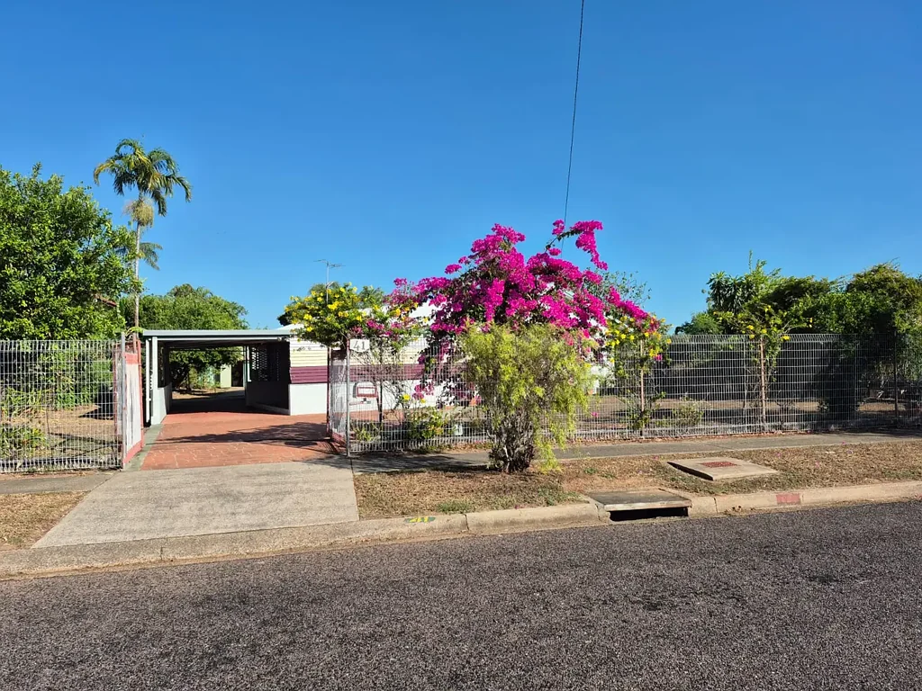 Family home in sought after suburb