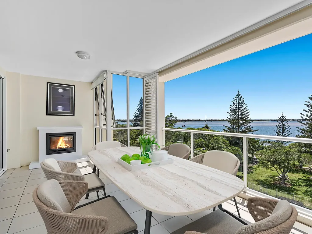 502/212-214 Marine Parade, Labrador, QLD 4215