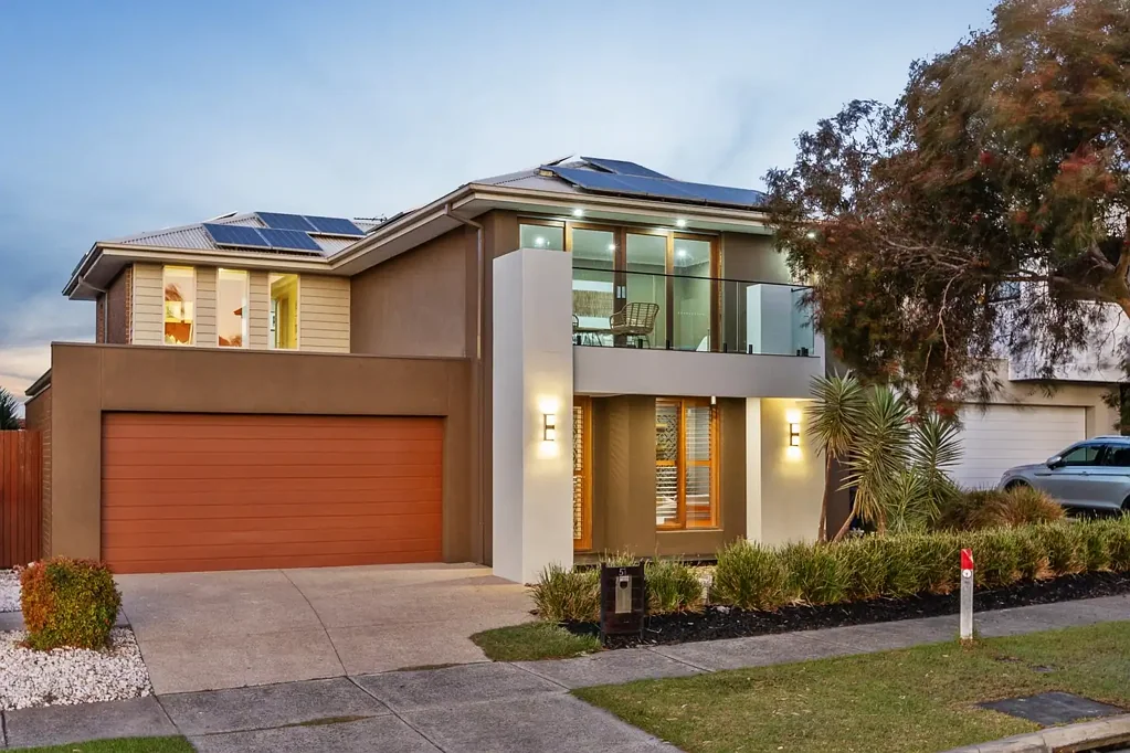 Cranbourne West 4 Bedroom An Ex-Display Masterpiece of Contemporary Elegance and Luxury Living