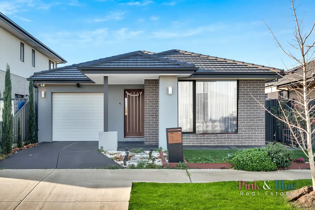 3 Bedroom Modern &  Beautiful House for Rent!