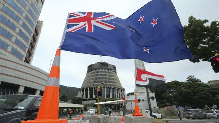 New Zealand business confidence hits one-year high despite Middle East uncertainty, NZIER survey shows