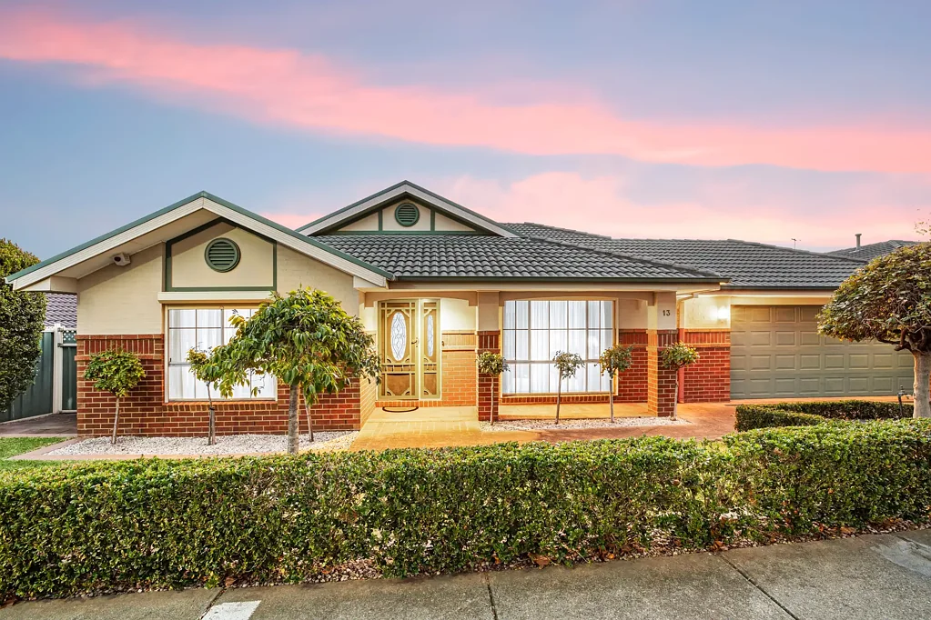 13 Pilgrim Drive, Hillside, VIC 3037