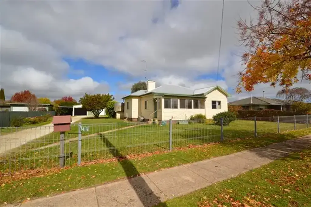 74 Ollera Street, Guyra, NSW 2365