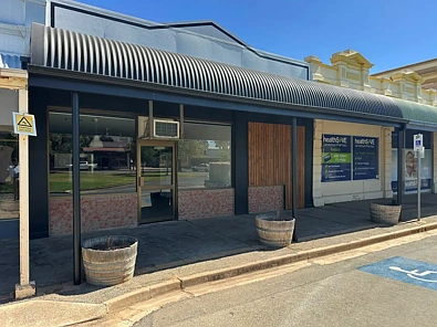 Jamestown 1Zimmer Brilliant Main Street Shop frontage