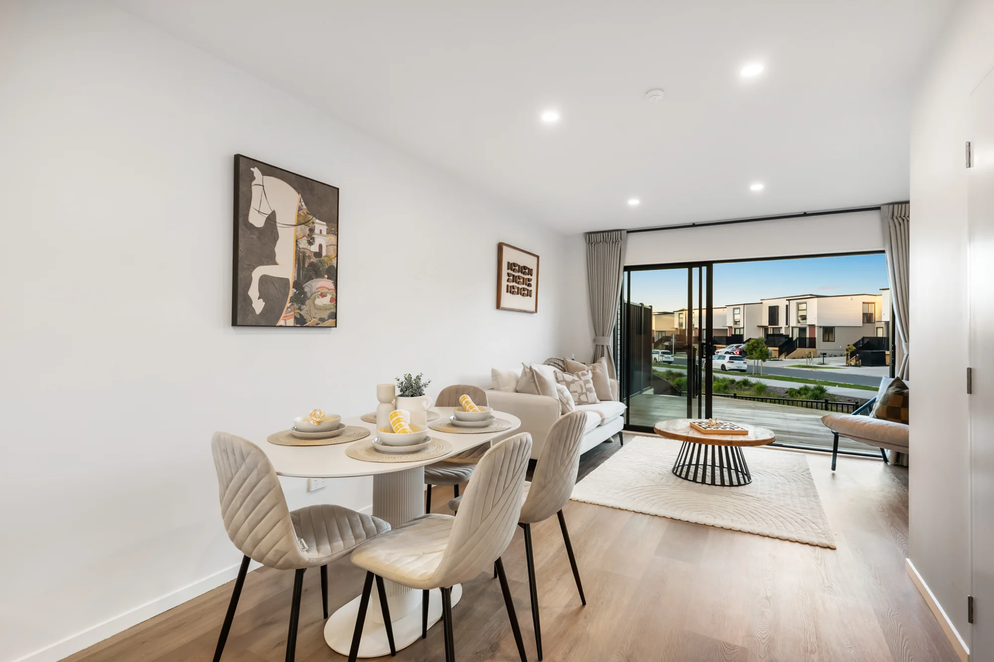 Mount Roskill 2房  Freehold 2-Bed with Guest WC & Parking