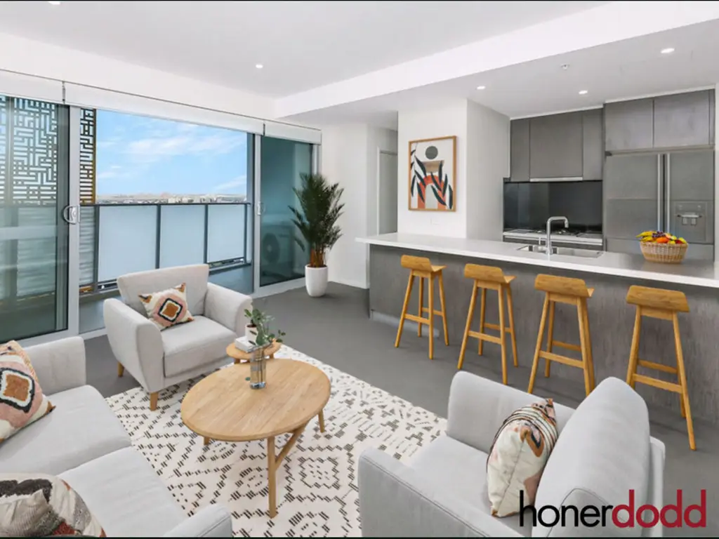 Top Floor With Enviable Views