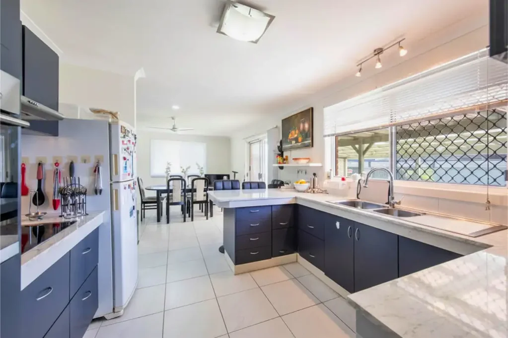 Yamba 3房  Endless Possibilities on a Generous 720m² Block