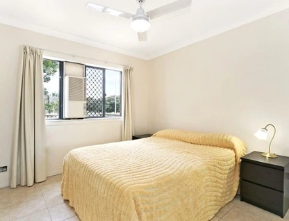 91/300 Sir Fred Schonell Drive, St Lucia, QLD 4067, 1房, 1浴, 排房