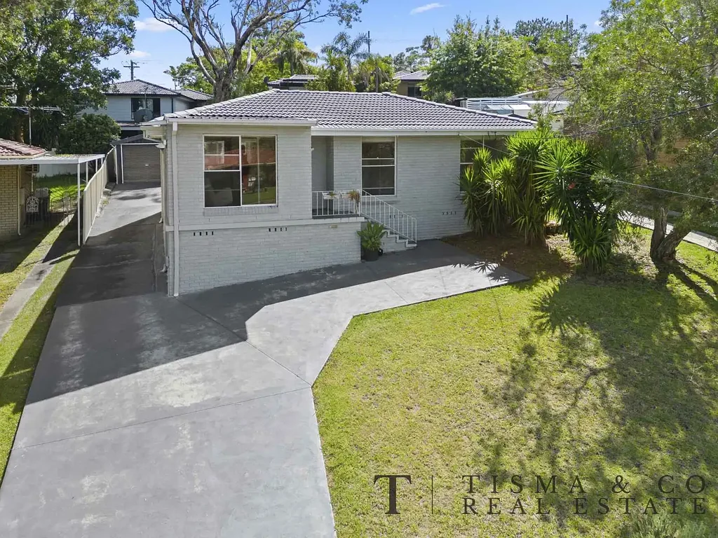 16 Deeson Place, Dapto, NSW 2530