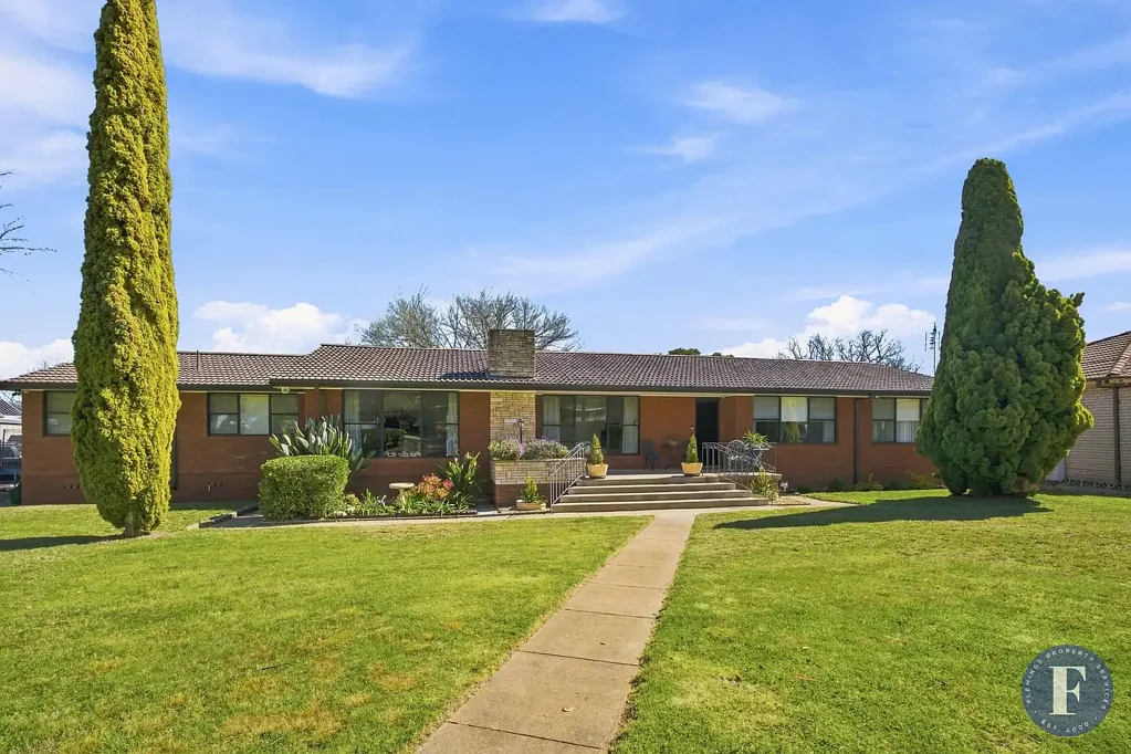Cowra 5Zimmer A Beautiful Blend of Space, Style & Convenience