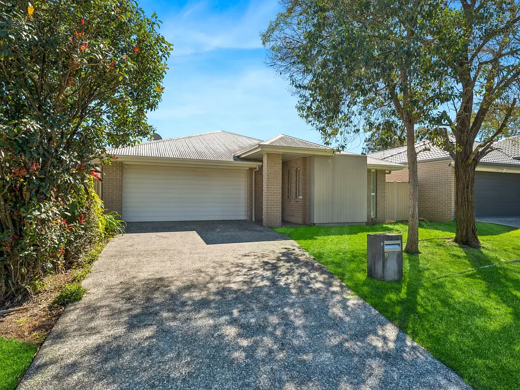 Redland Bay 4બેડરૂમ Move-In Ready Comfort in a Quiet Redland Bay Setting