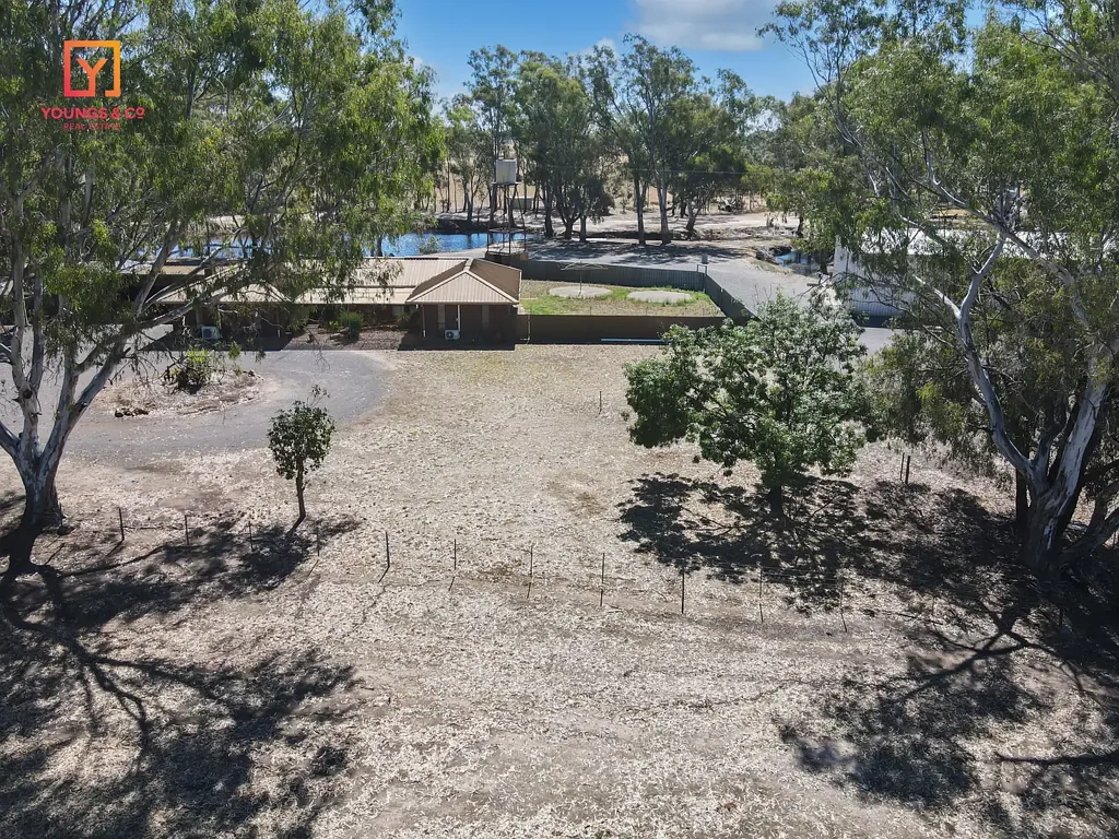 Violet Town 3房  Lifestyle Opportunity – 5.85 hectares – Creek Backdrop 3 Bedrooms + Study – Large (12m x 18m) Workshop