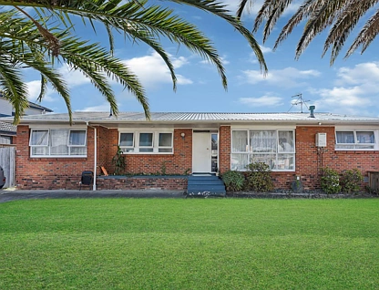 16 Victory Road, Papatoetoe, Manukau City, Auckland, 4房, 1浴, 独立屋