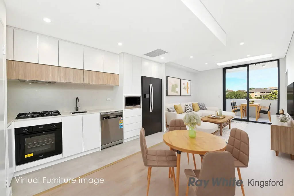 Near New 1 Bedroom Apartment With Courtyard