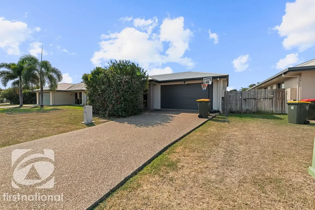 13 Wattlebird Avenue, Kelso, QLD 4815