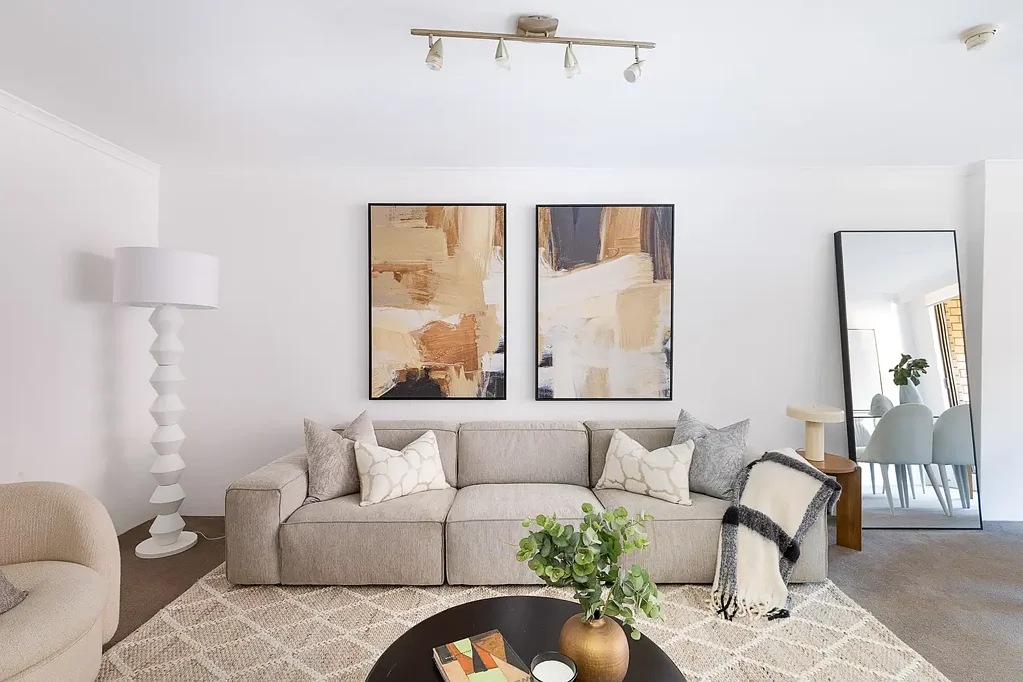 Potts Point 2 Bedroom Rear-of-block privacy in ‘Waratah Apartments’