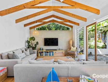 13 Bannister Head Road, Mollymook Beach, NSW 2539, 3 Bedrooms, 2 Bathrooms, House