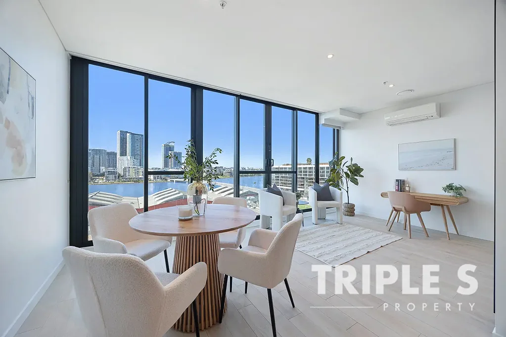Wentworth Point 1Kwarto Spacious One-Bedroom with Expansive  Winter garden, flexible to be as home office, media room, temporary bedroom! Brand new carpet and new painting