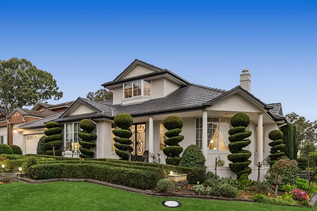 Eltham North 4બેડરૂમ Luxurious, Sophisticated Stylish Living!