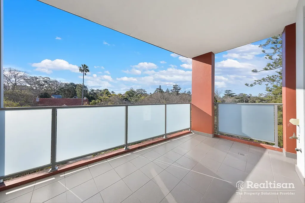 Lindfield 2房 Killara High School 和 Lindfield Public School 学区，业主诚意出售这套朝东北的超大公寓 Killara High School and Lindfield Public School catchments, the motivated owner willing to quick sale this northeast facing super size apartment
