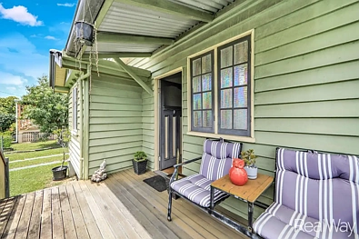 地址保密, Walkervale, QLD 4670, 2房, 1浴, House