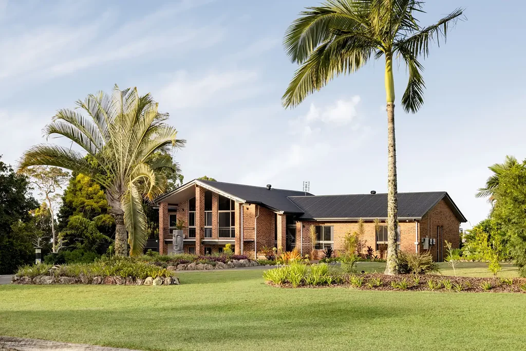 Ninderry 5Moenga Master-Built Acreage Retreat with Dual Living & Dream Views