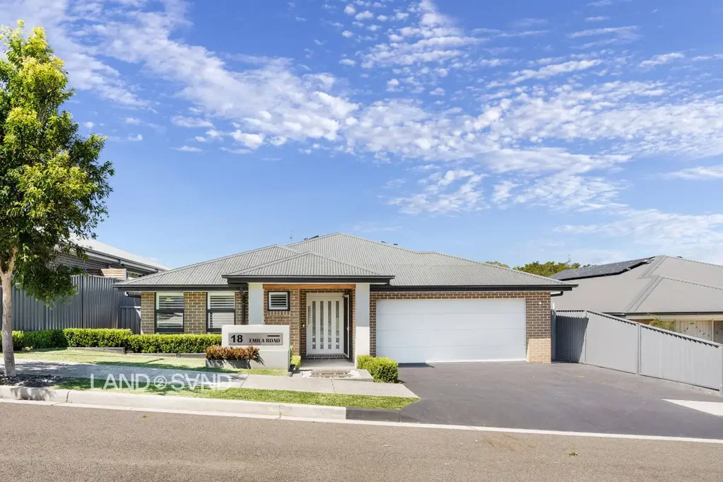 Stream Hill 4房  Single Level Stunner