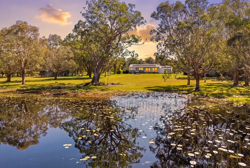 Cooroibah 3 Bedroom "Gimme a Home amongst the Gum Trees"!