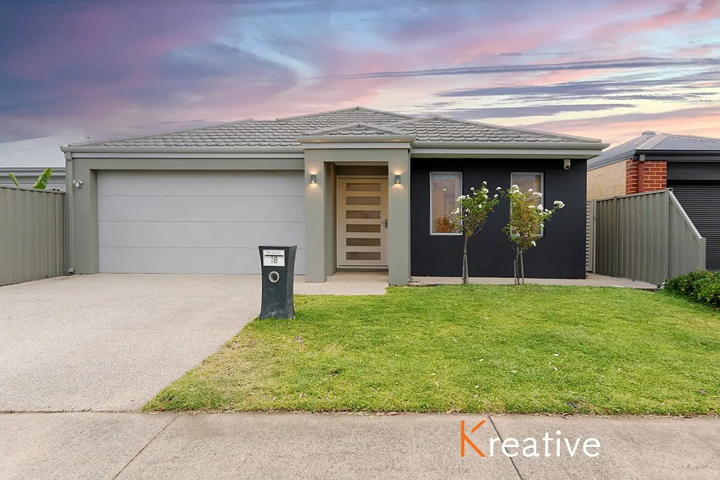 18 Willandra Parkway, Wandi, WA 6167