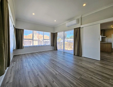 This fully renovated traditional house you always dream of in the heart of the Hillpark community.