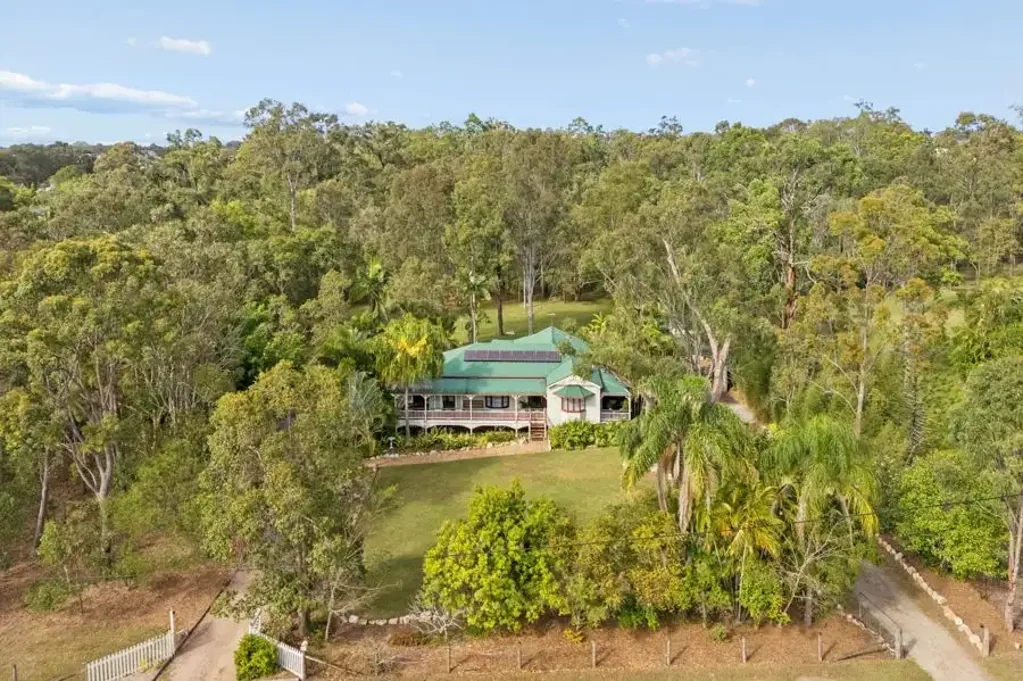 Burpengary 4 Bedroom Character, Space and Serenity on 2 Acres in Burpengary