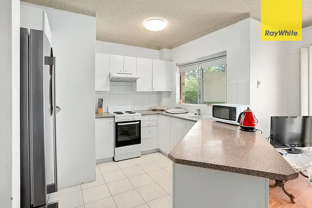 Modern & Well-Maintained 2-Bedroom Unit in Prime Westmead Location