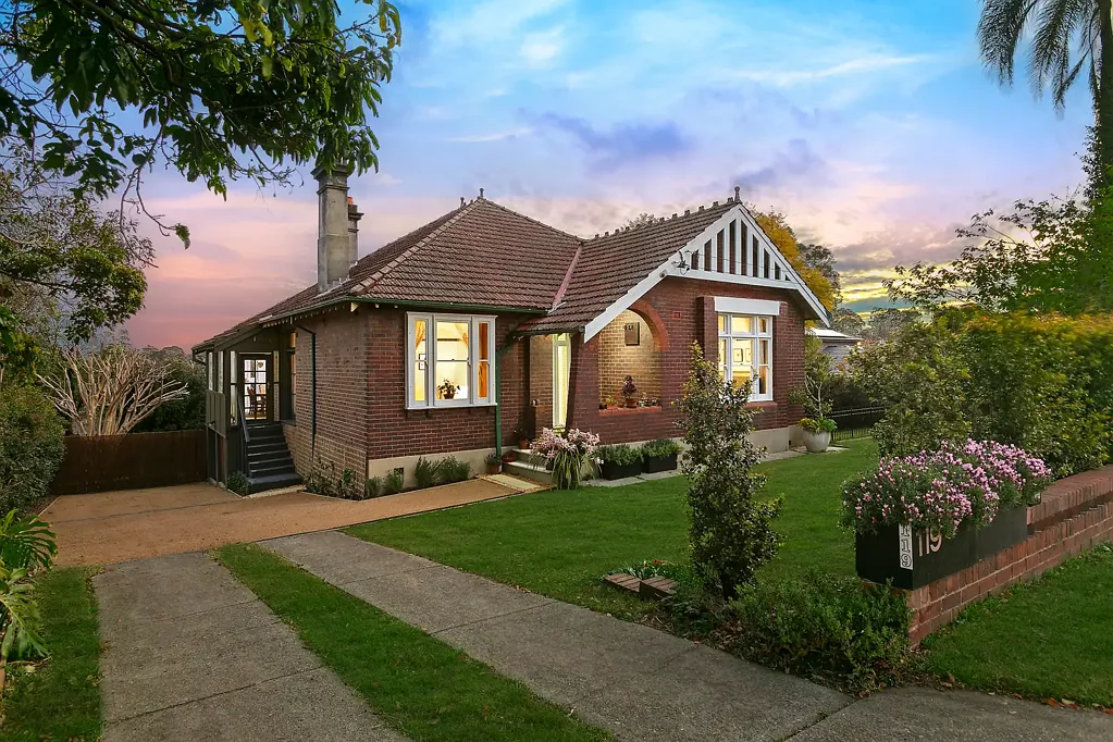 Normanhurst 4ਬੈੱਡਰੂਮ Victorian glamour, enchanting home on 1044sqm