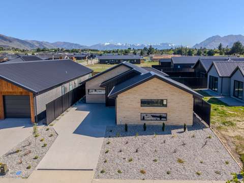 Lake Hawea 3房  Strong Return in Longview