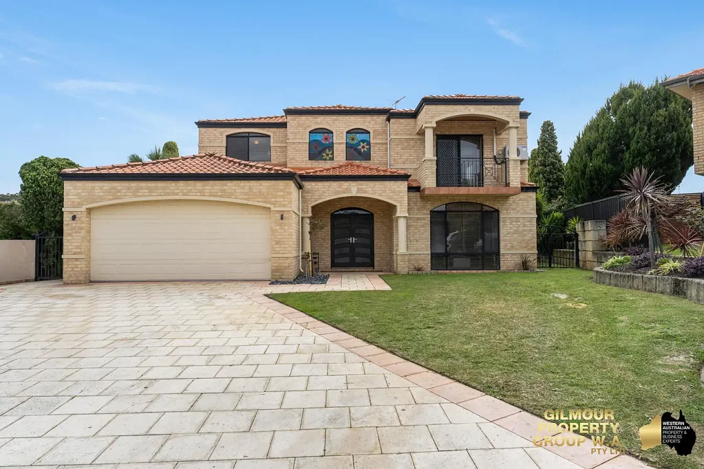 Dianella 5બેડરૂમ IMPRESSIVE FAMILY HOME ON A HUGE BLOCK