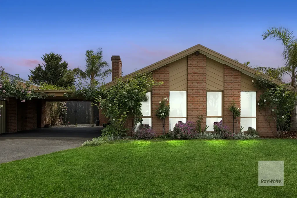 28 Morcambe Crescent, Keilor Downs, VIC 3038
