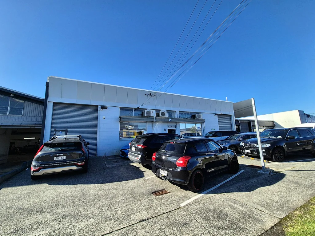 New Lynn Versatile New Lynn warehouse