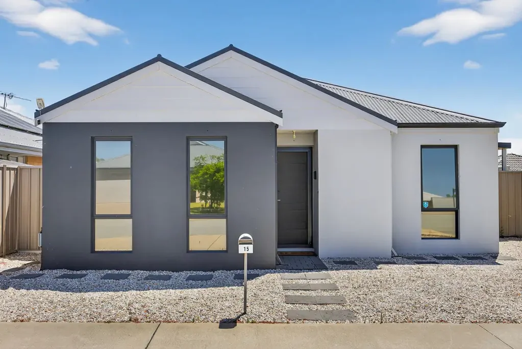 15 Charleston Street, Karnup, WA 6176