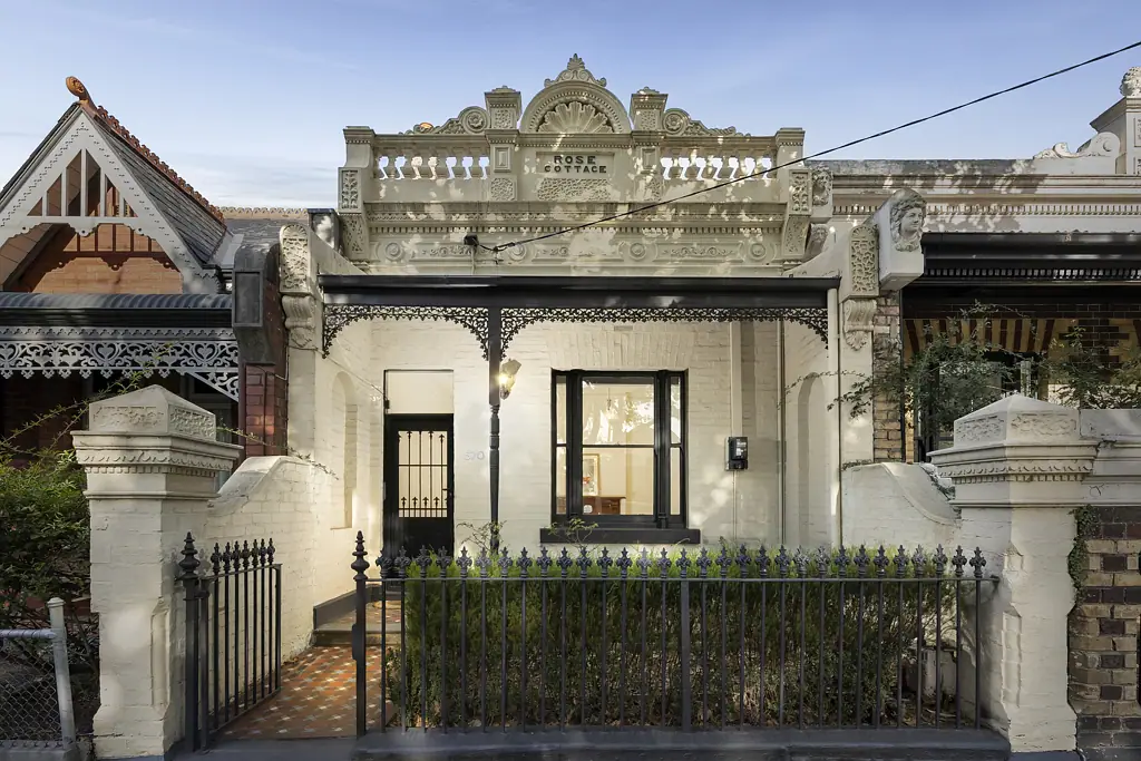 Carlton North 3房  Renovated and extended Victorian in ideal lifestyle location