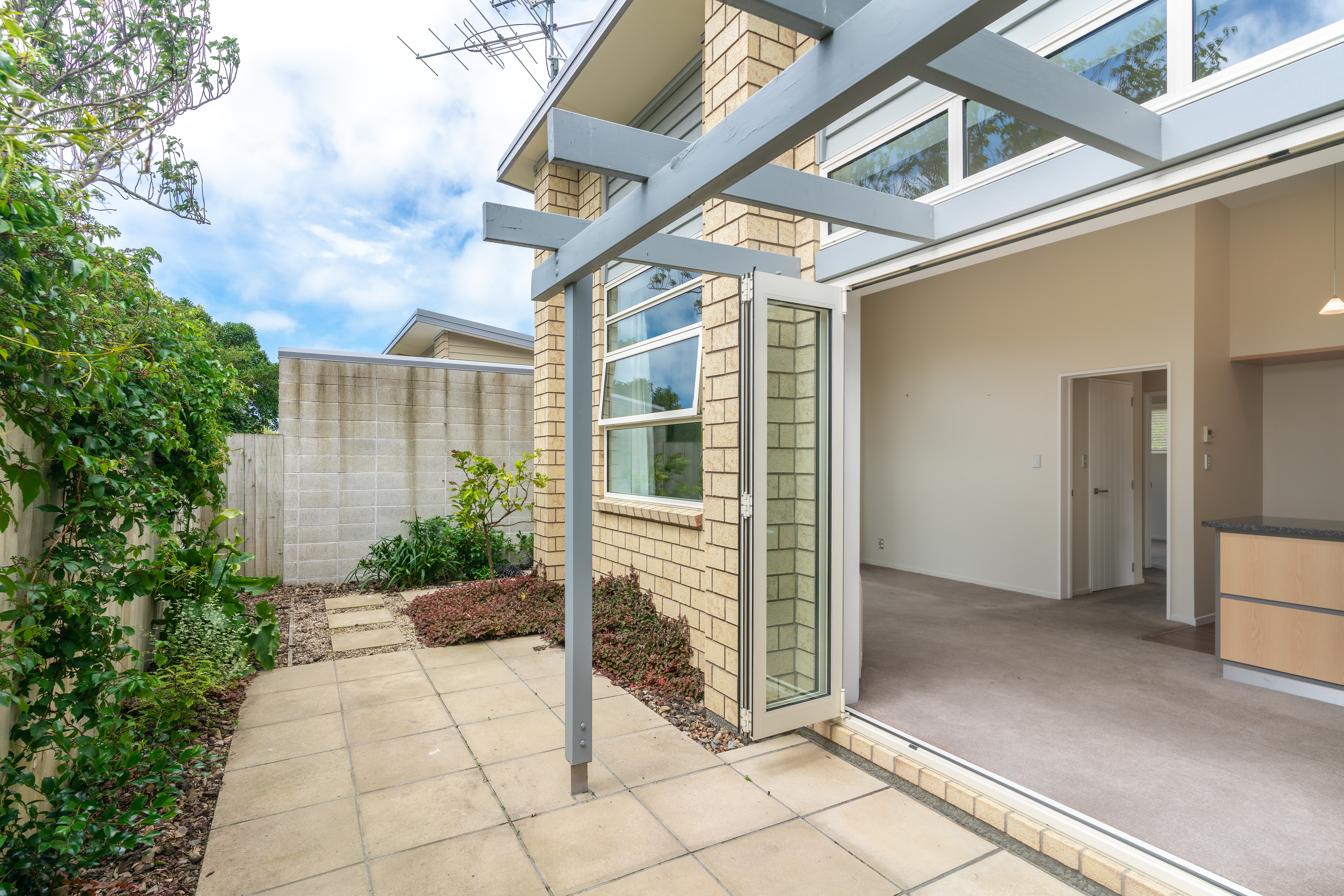 3/43 Main Road, Redcliffs, Christchurch, 2 rūma, 1 rūma horoi