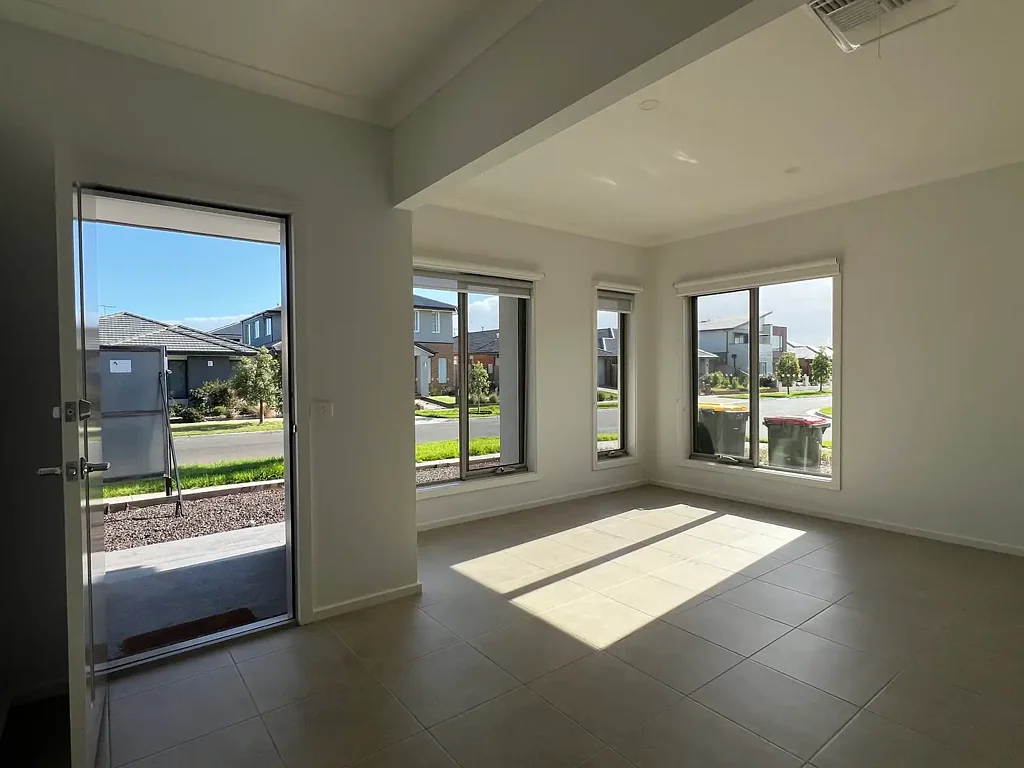 Walking distance to Riverwalk Primary School