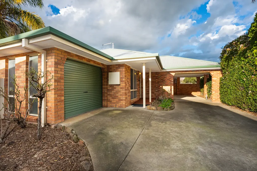 Lavington 2房  Easy Living, Exceptional Convenience!