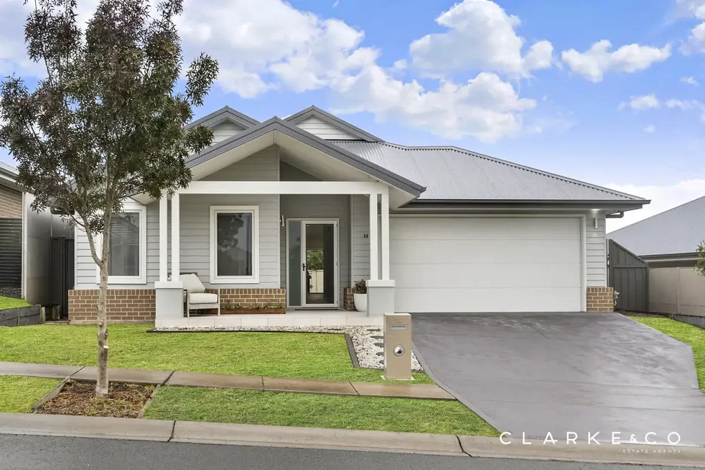 North Rothbury 4房  MODERN STYLE, SPACE AND A FAMILY FOCUSED DESIGN!