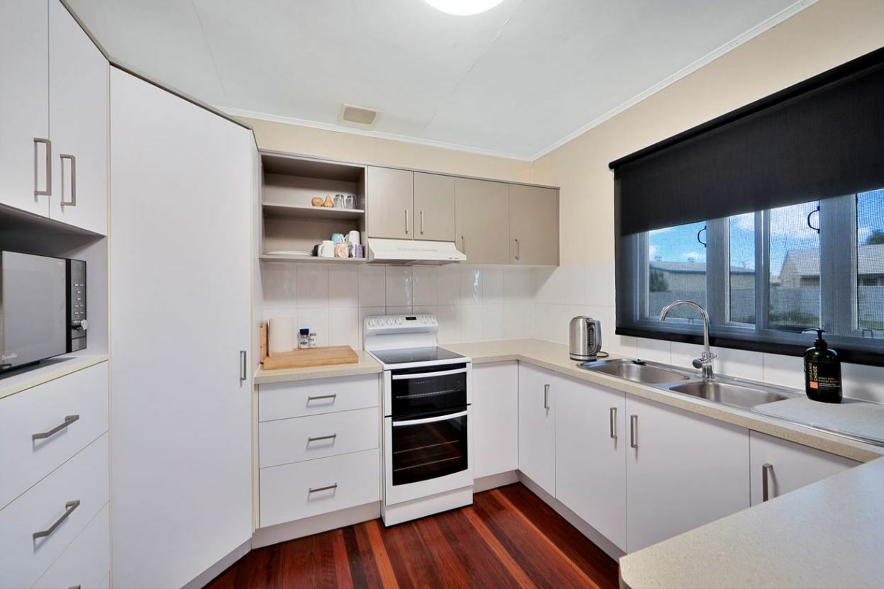 2 LONEY ST, AVENELL HEIGHTS QLD 4670, 0房, 0浴, House