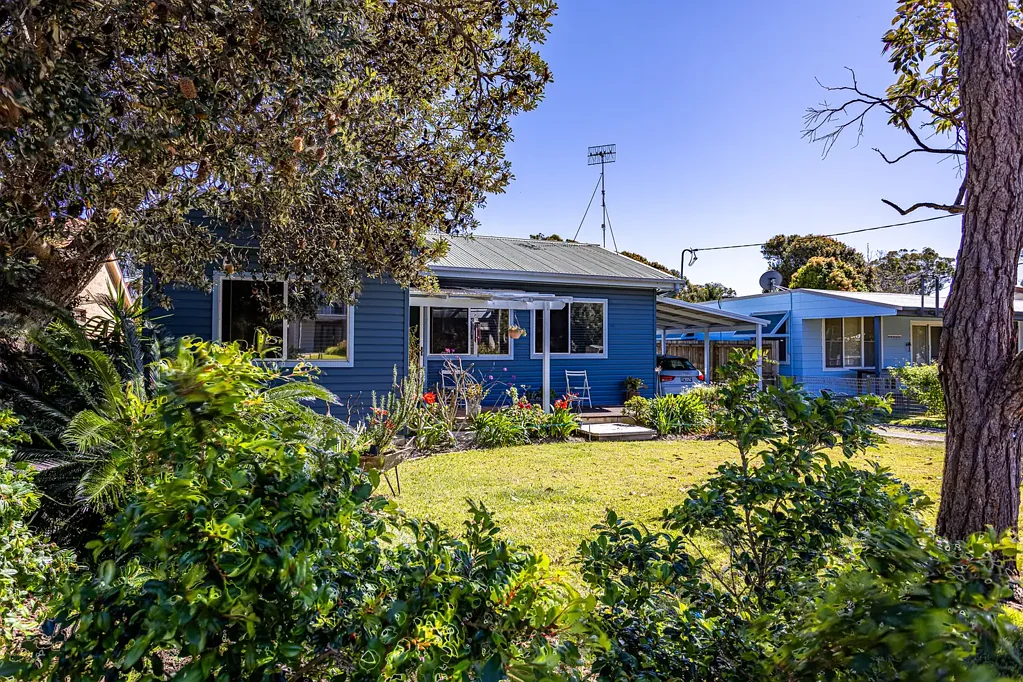 15 Mermaid Avenue, Hawks Nest, NSW 2324